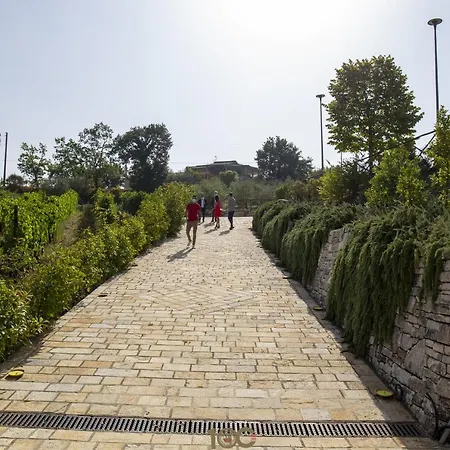 Cantine Iannella מלון
